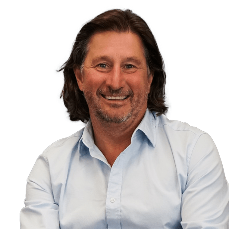 Photo of Damien Coates